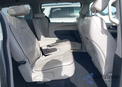 2020 Chrysler Pacifica Limited from USA, damaged, VIN 2C4RC1GGXLR143846